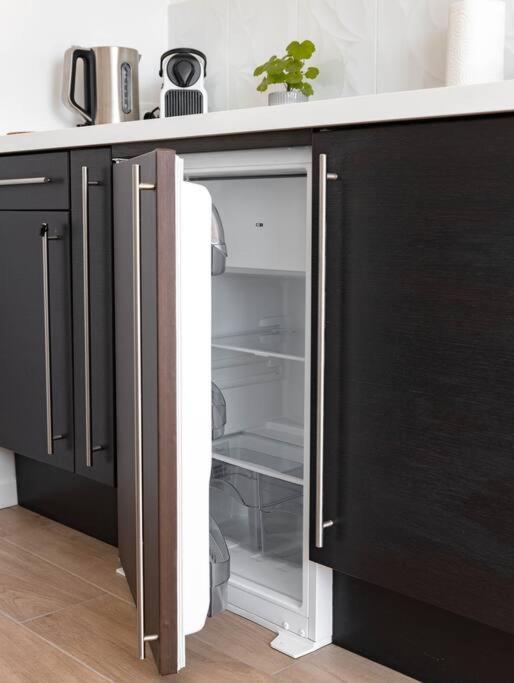Avec Climatisation, A 900 M De La Appartement